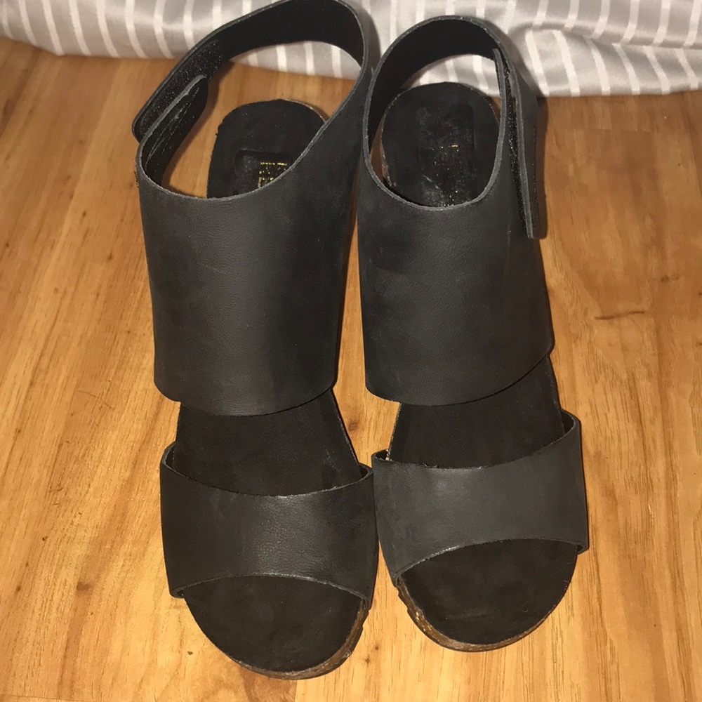 Kenneth Cole Reaction Heels